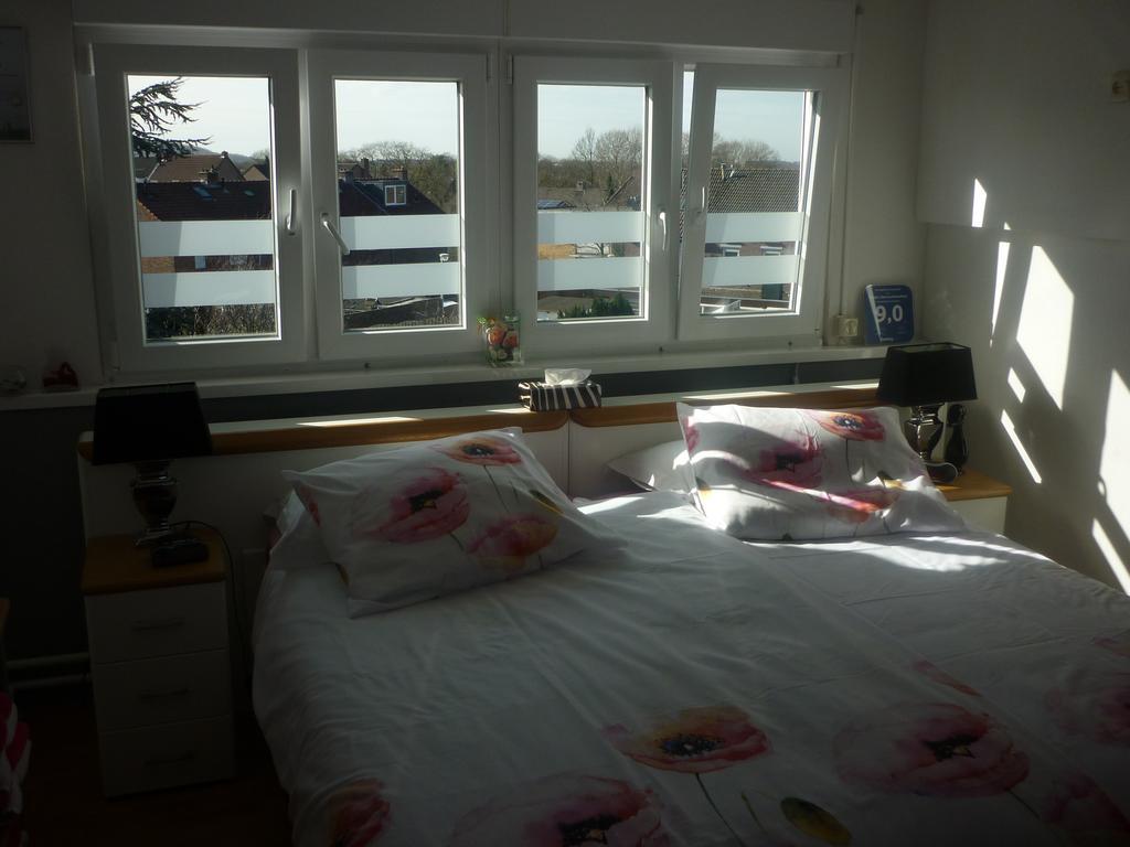 Tonnie'S Bed And Breakfast Kerkrade Eksteriør billede