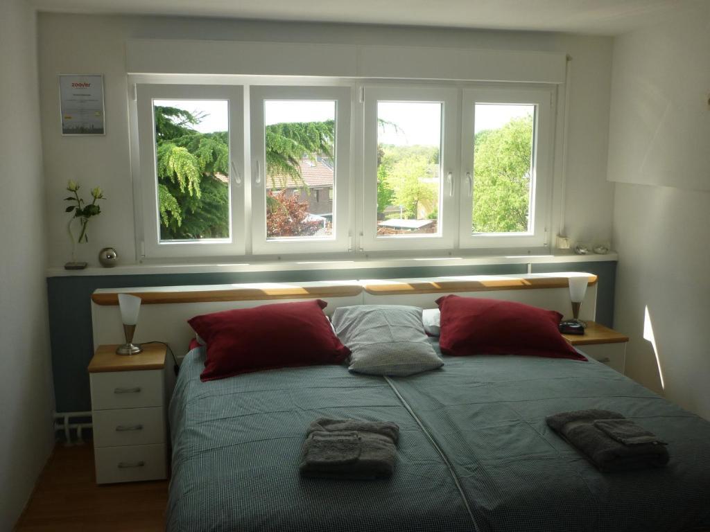 Tonnie'S Bed And Breakfast Kerkrade Eksteriør billede